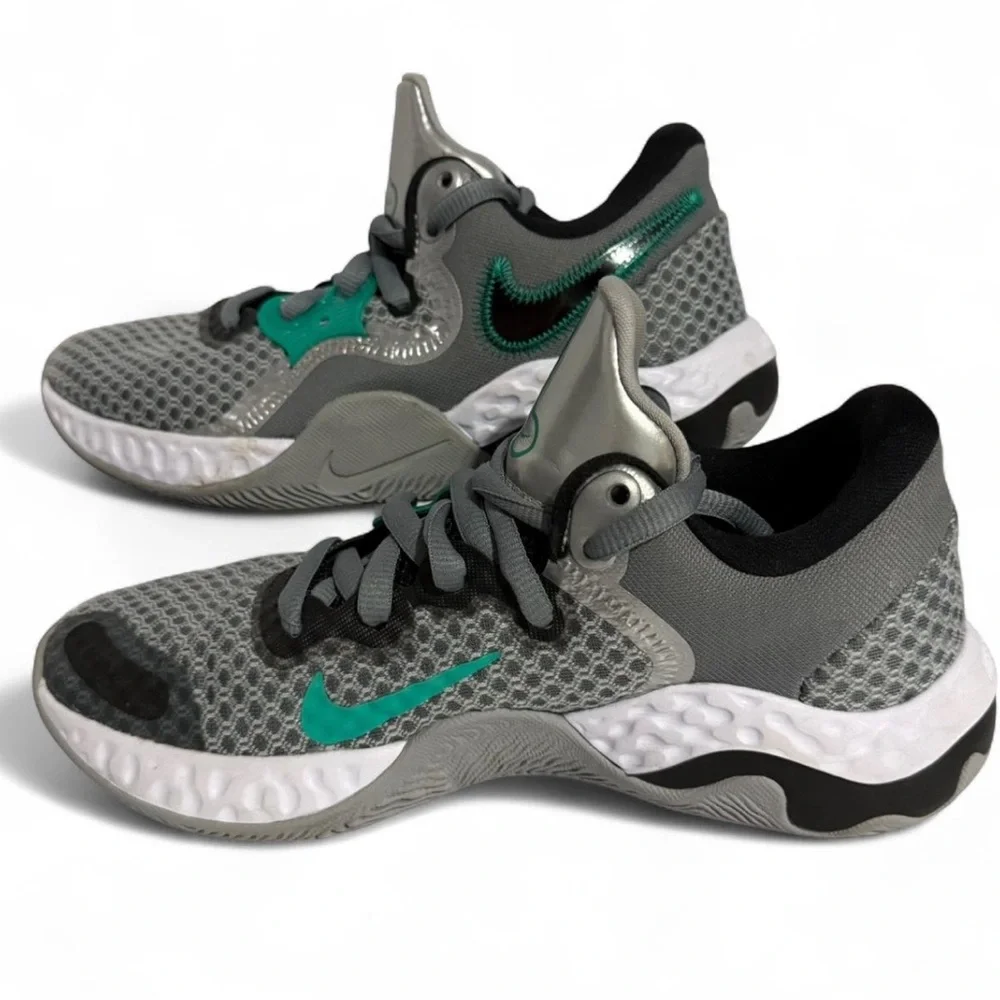 Nike renew elevate